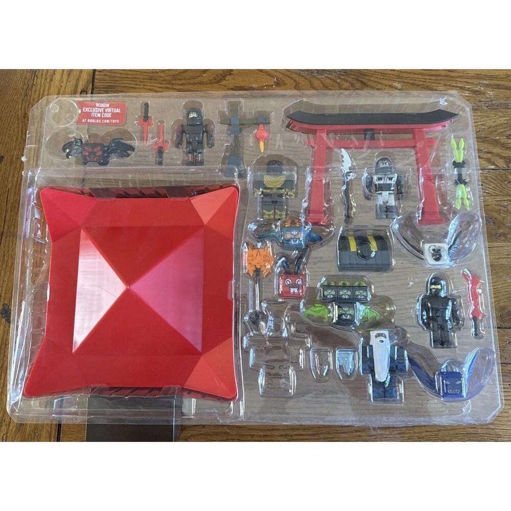 ROBLOX Ninja Legends Playset Figures And Assessors Not Complete No Code